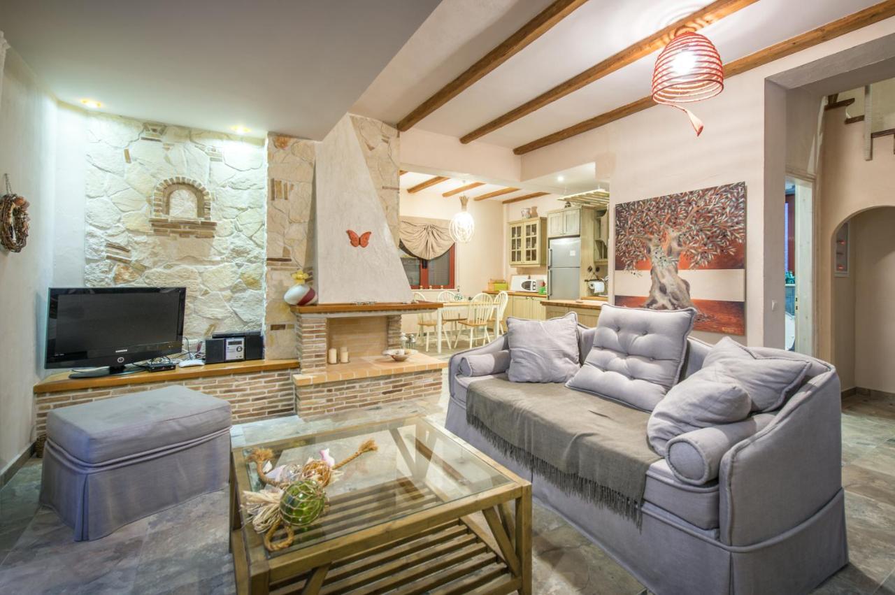 Amorosa Villas Lagopodhon 外观 照片